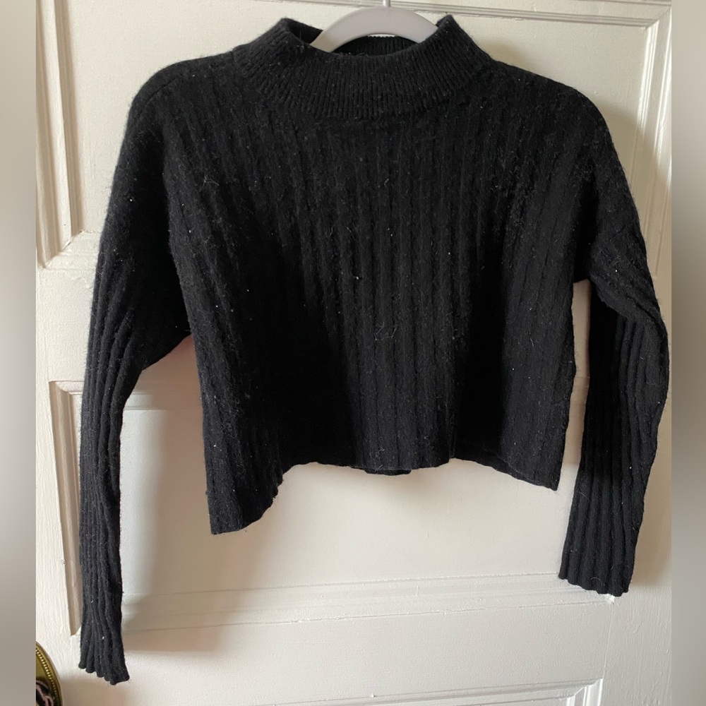 🌻 Black Ribbed Women's Sweater